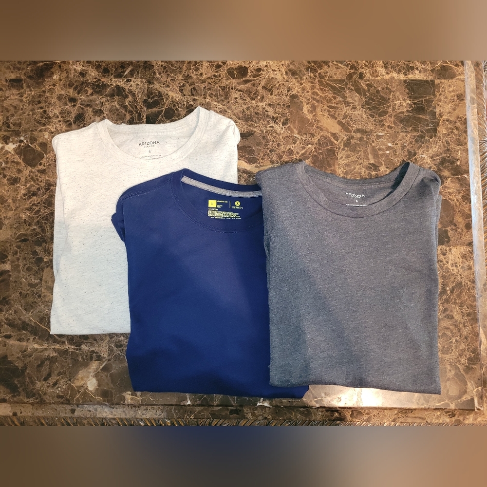 Mens size small long sleeve shirt bundle